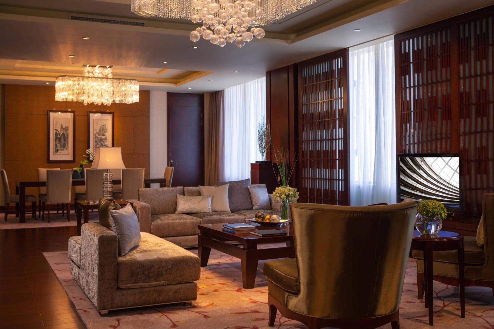Renaissance Tianjin Lakeview Hotel Екстериор снимка