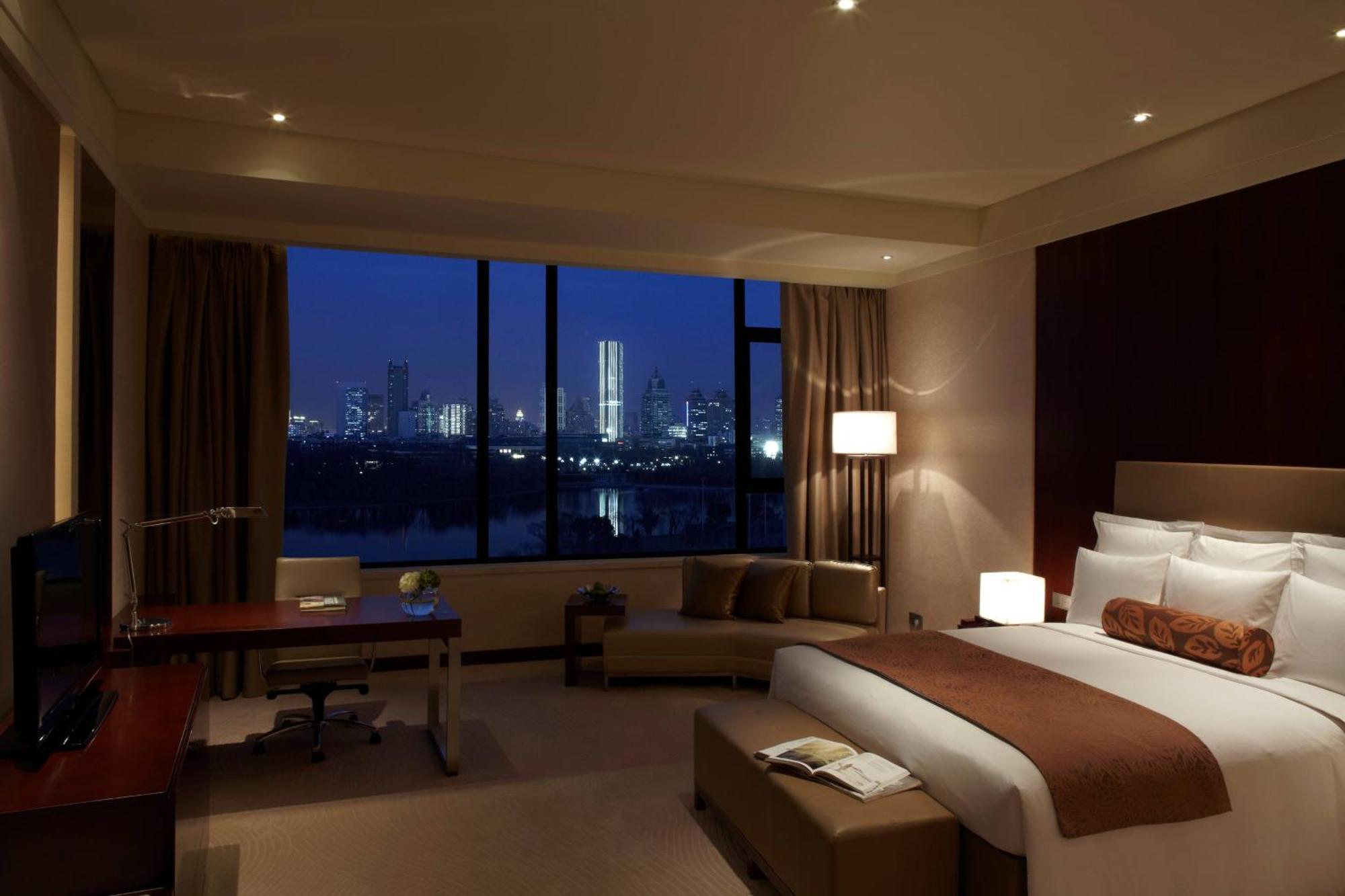 Renaissance Tianjin Lakeview Hotel Екстериор снимка