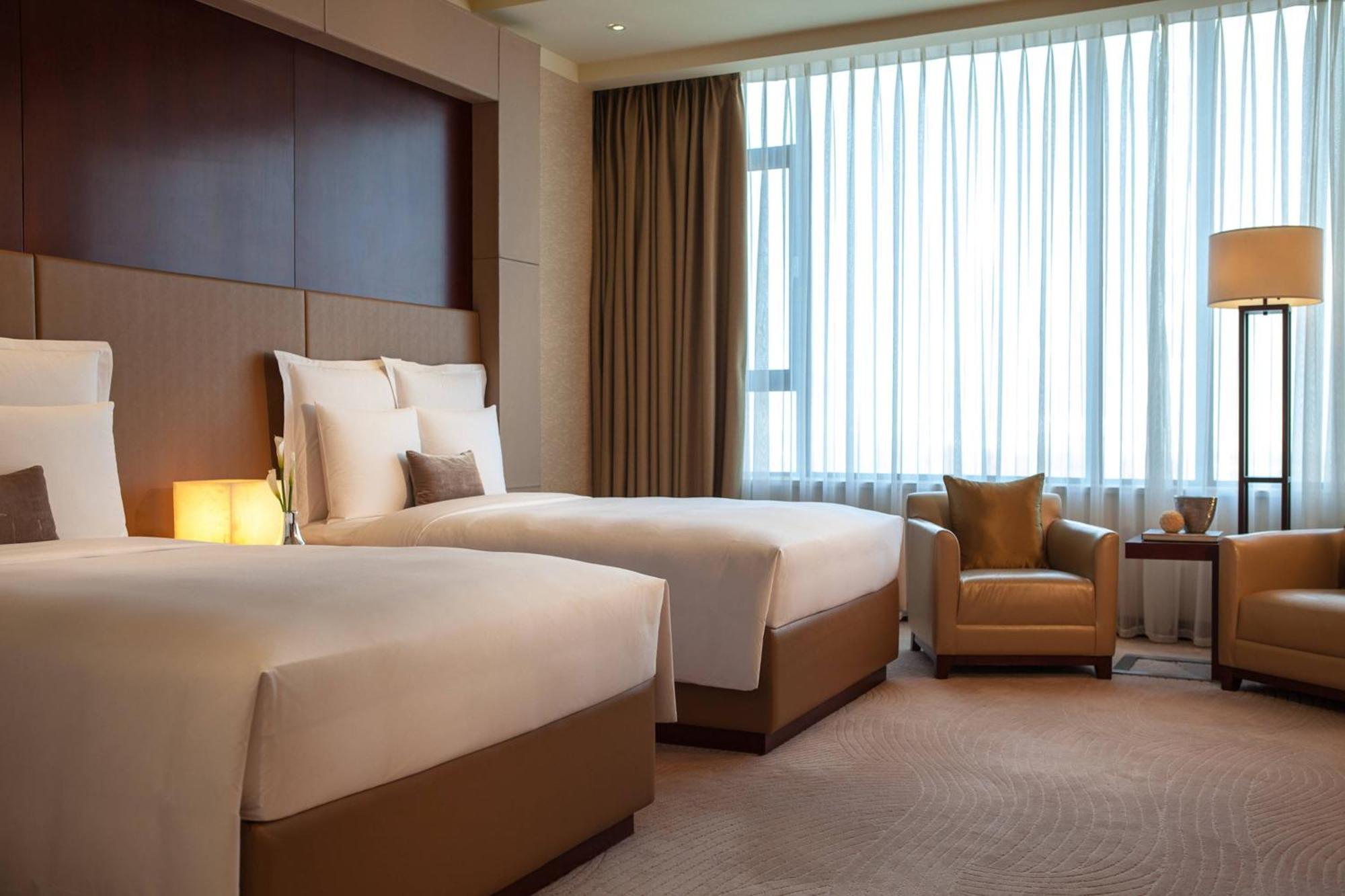 Renaissance Tianjin Lakeview Hotel Екстериор снимка