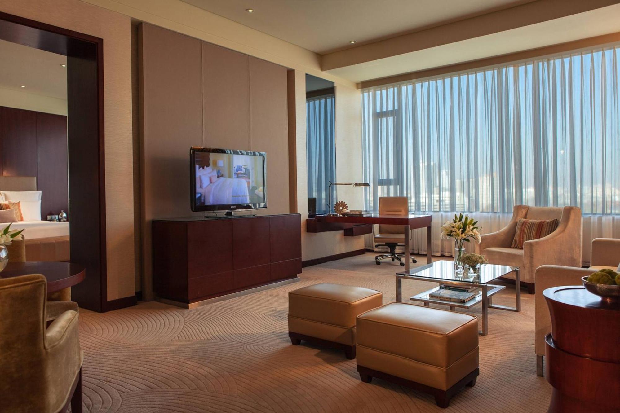 Renaissance Tianjin Lakeview Hotel Екстериор снимка